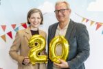 Frau mit Pagenkopf und Mann mit Brille